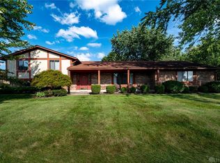 312 Chris Dr, Englewood, OH