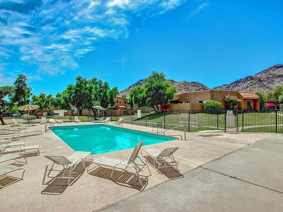 1st image of 821 E Cochise Dr #B