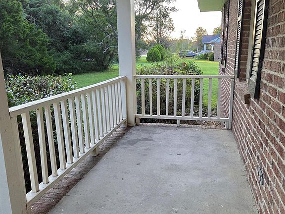 3rd image of 745 Lynchburg Hwy