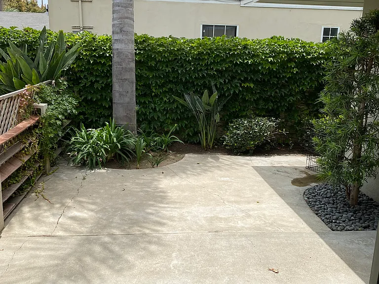 836 W Almond Ave — Photo 3