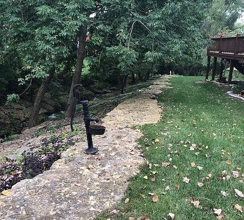 4th image of 2401 NW Ashurst Dr
