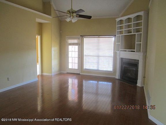 2nd image of 1239 Cross Creek Dr E