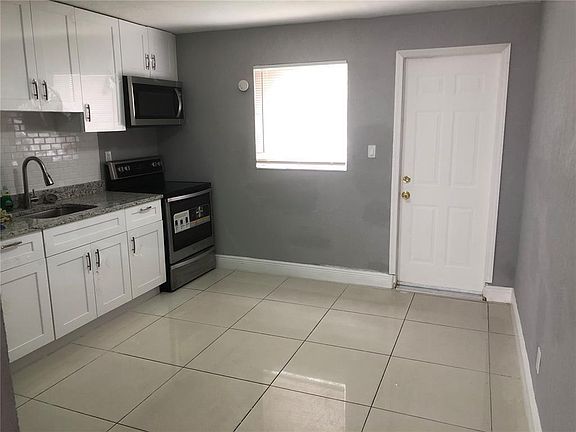 2nd image of 839 NW 14th Ave #1