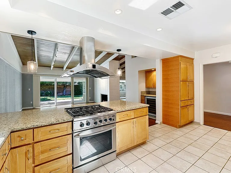 22951 Austin St — Photo 27