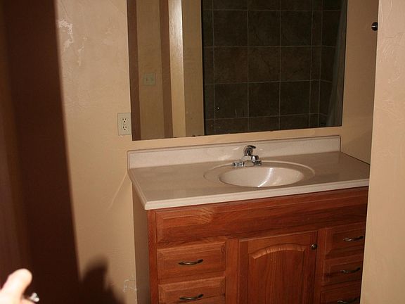 5th image of 614 N Chapman Ave