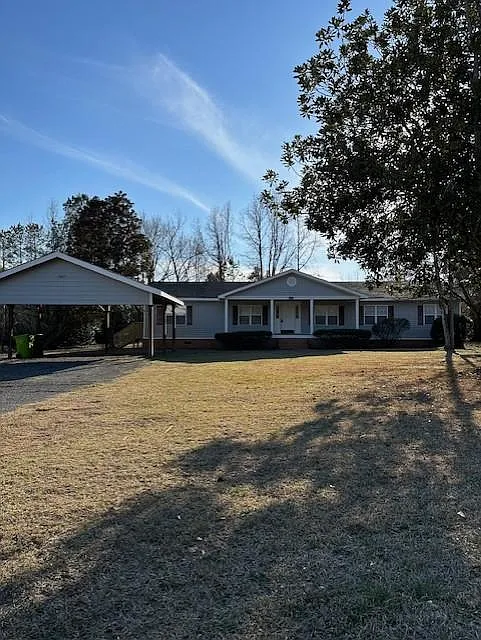 3 bed, 1760 sqft, $2,100 — Photo 2