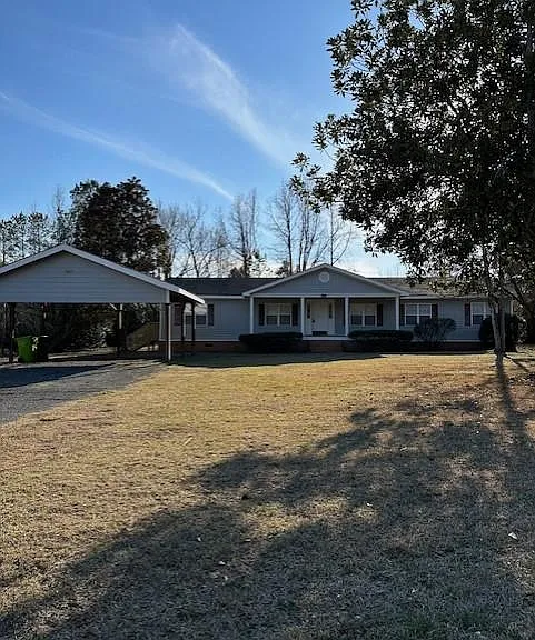 1209 Lawhorn Rd — Photo 2