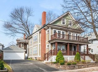 132 Oakley Rd UNIT 132, Belmont, MA 02478