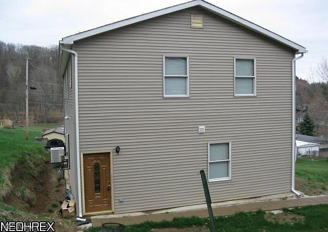 2nd image of 1233 Washington St