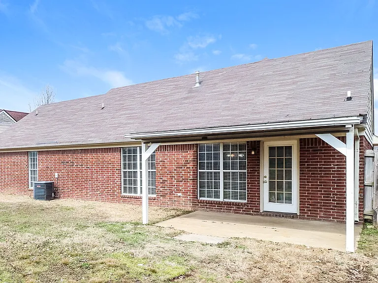1741 Madison Ave — Photo 14