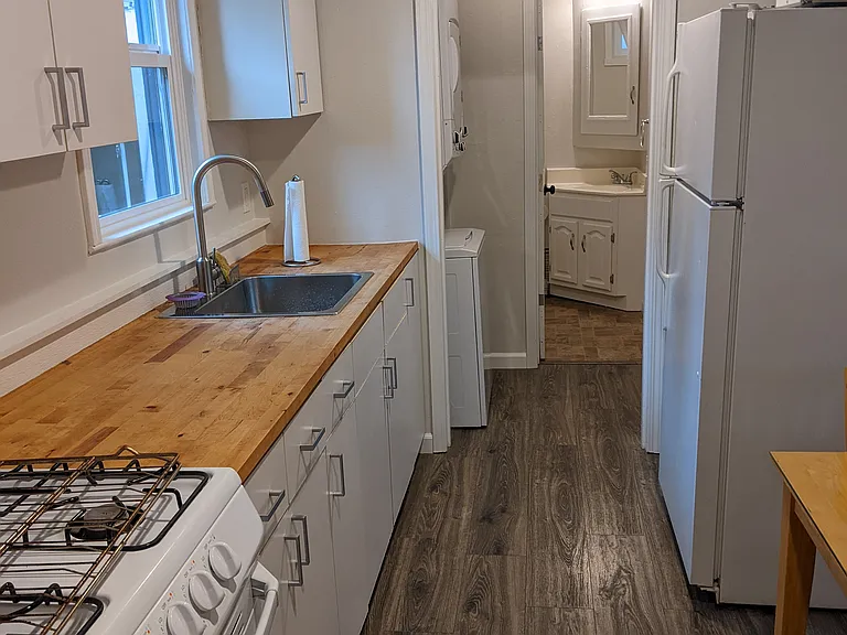1/2 Cedar Ridge Dr — Photo 2
