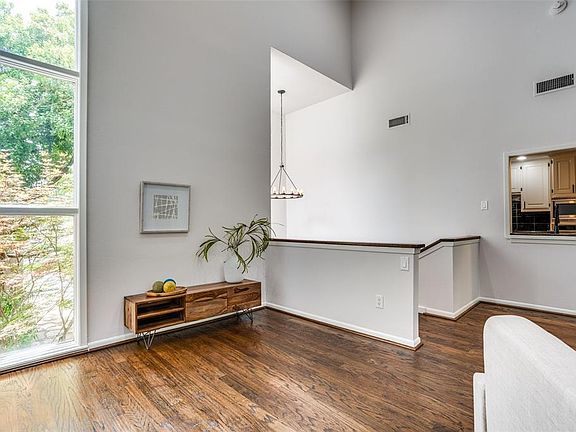 5th image of 9606 Orchard Hill Cir