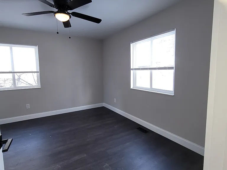23092 Pilgrim Ave — Photo 24
