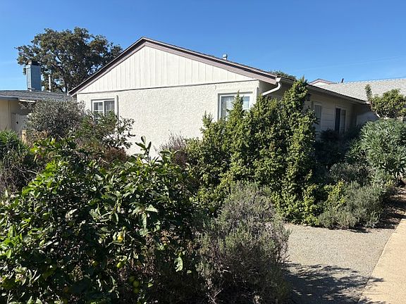 2nd image of 4828 Clairemont Dr #4828