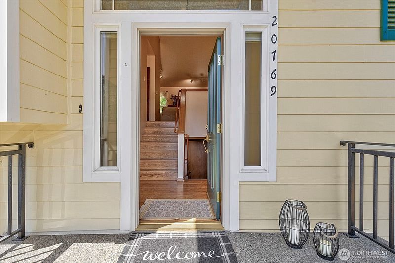 3rd image of 20769 Staffordshire Lane NW