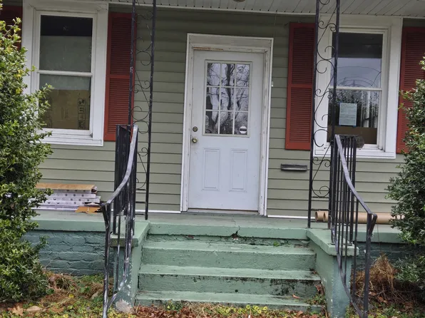 207 S 17th Ave, Hopewell, VA 23860