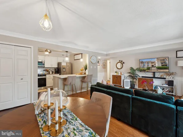 3809 Laramie Pl #125F, Alexandria, VA 22309