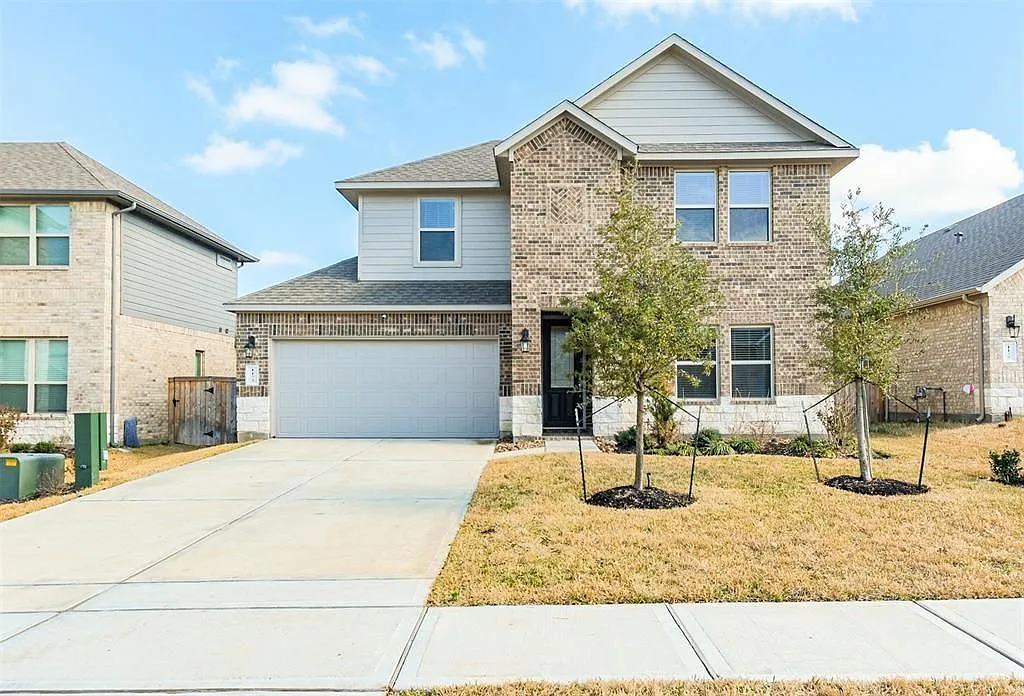 5 bed, 3.0 bath, 2900 sqft, $3,000 — Photo 1