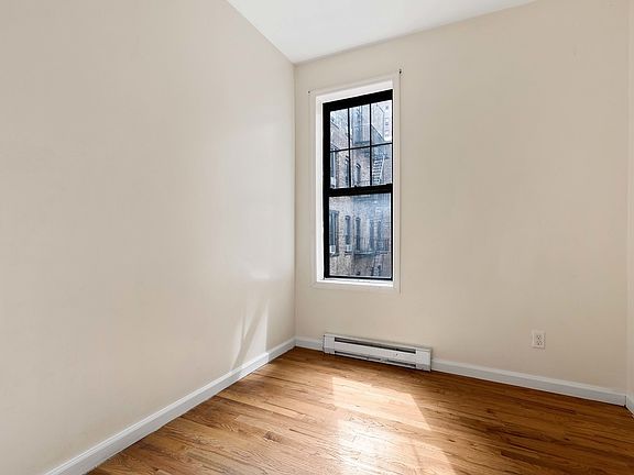 4th image of 207 W 109th St #4E1