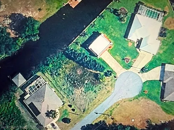 168 Mango Rd NE, Lake Placid, FL 33852