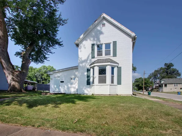 1139 N 12th St, Quincy, IL 62301