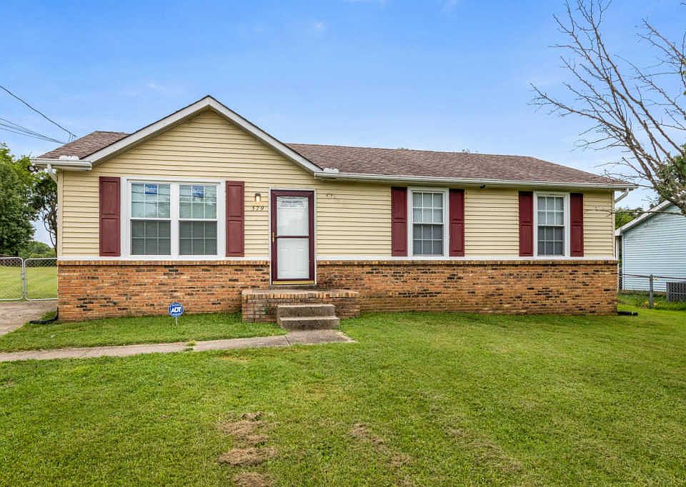 1st image of 579 Donna Dr