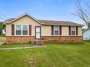 579 Donna Dr, Clarksville, TN 37042