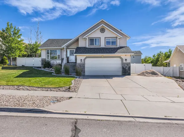279 W Settlers Ct, Tooele, UT 84074