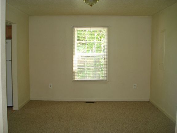 2nd image of 12253 Piney Ln