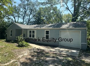 205 SE 16th St, Lees Summit, MO 64081