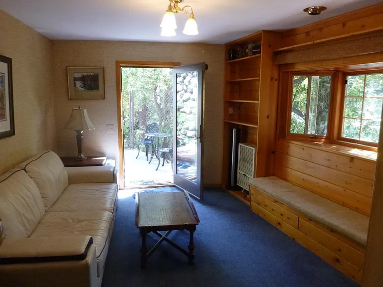 6746 Shaw Ave — Photo 5