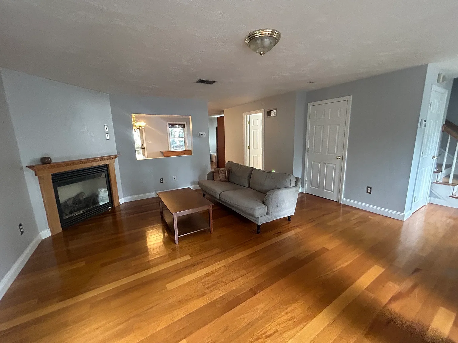 3 bed, 2.5 bath, 1750 sqft, $3,800 — Photo 2