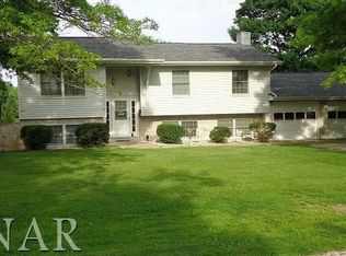 3 Crestview Ct, Le Roy, IL 61752