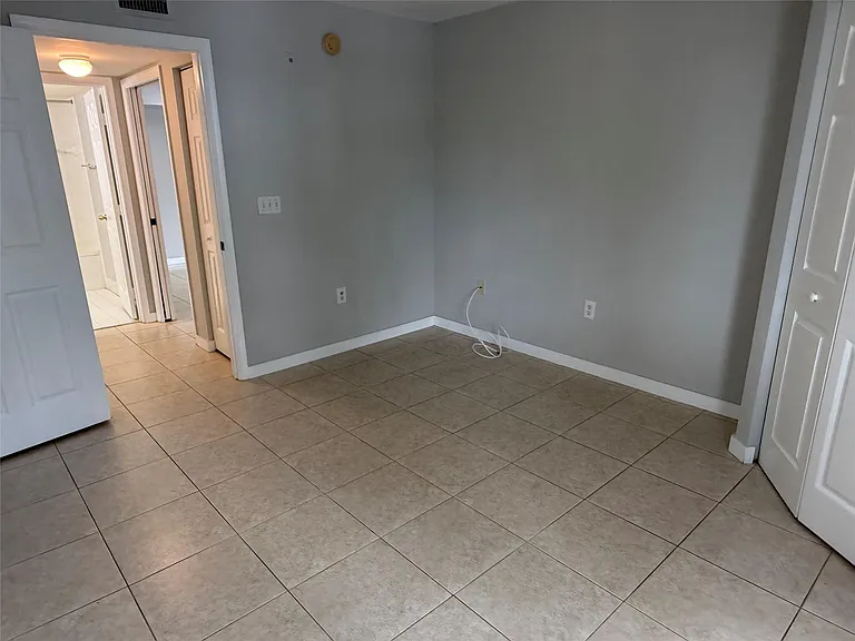 11165 SW 6th St #204 — Photo 38