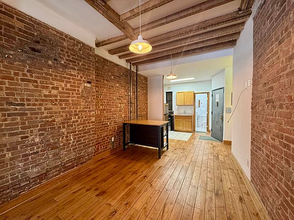 3rd image of 2252 1st Ave APT 2B