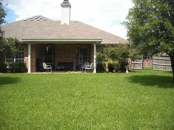 4th image of 2924 Cherokee Ln