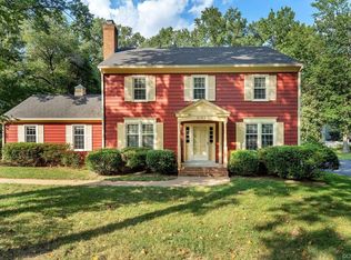 2109 Lake Surrey Dr, North Chesterfield, VA 23235
