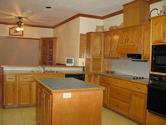 3rd image of 1328 Cypress Bend Cv