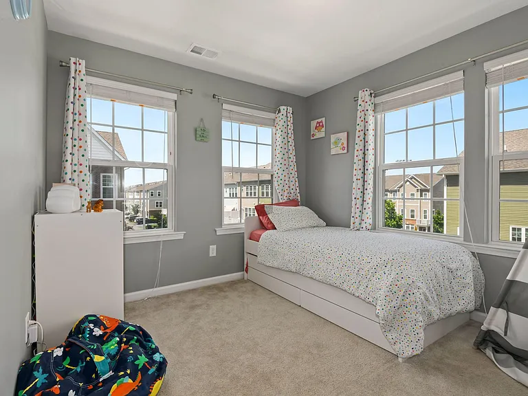 44 Truman Dr — Photo 35