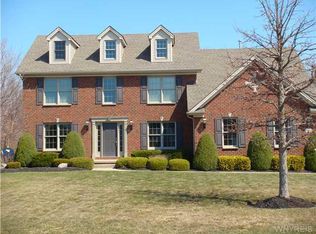 9668 Carmelo Ct, Clarence Center, NY 14032