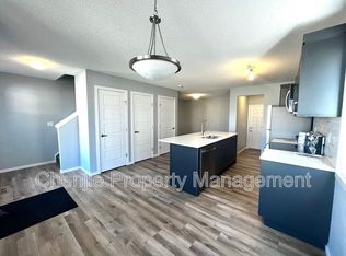 20415 21st Ave NW, Edmonton, AB T6M 0X6