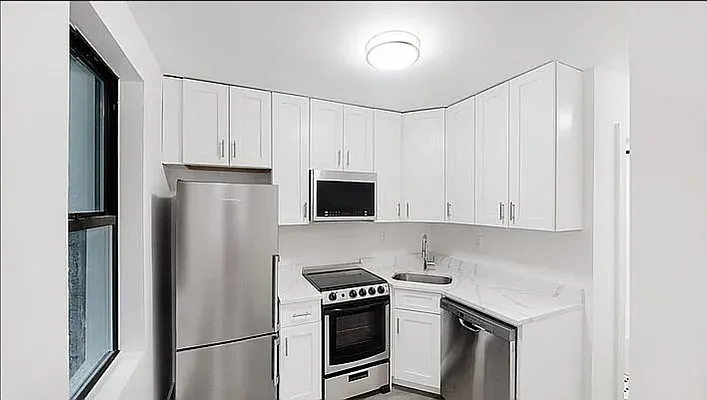 Rented by Living New York | media 13