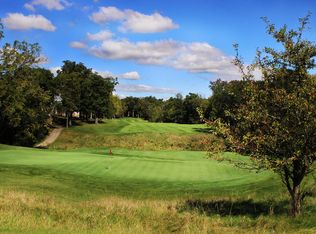 1660 Prestwick Dr, Lake Geneva, WI 53147