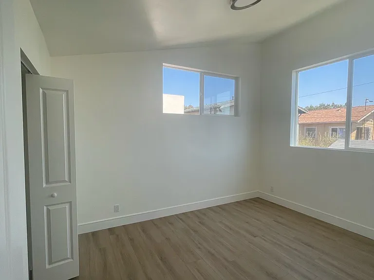 4524 Arizona St — Photo 9