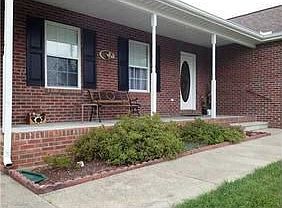 2nd image of 225 Woody Oak Dr