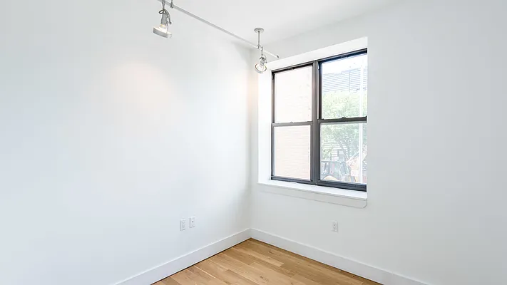 Rented by Nooklyn NYC LLC | media 83
