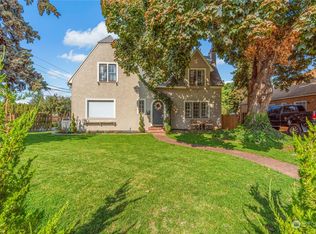 920 1st St, Wenatchee, WA 98801