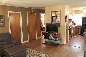 4th image of 1910 Boyd Ln