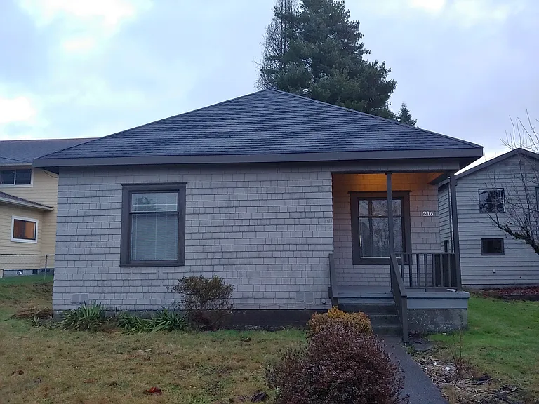 216 S Academy St — Photo 1