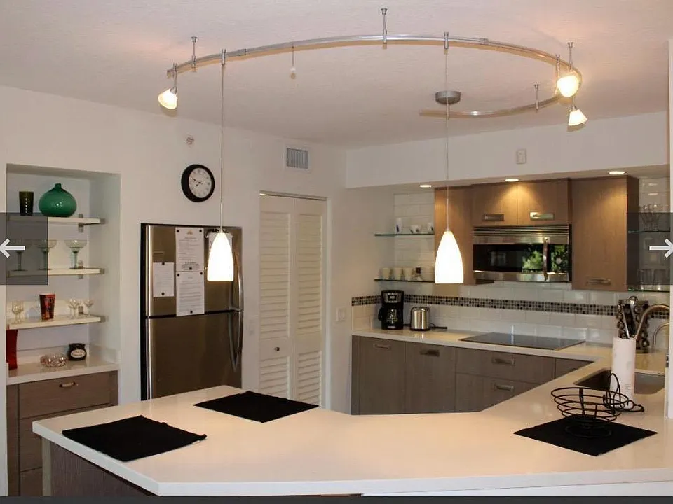 808 Villa Cir